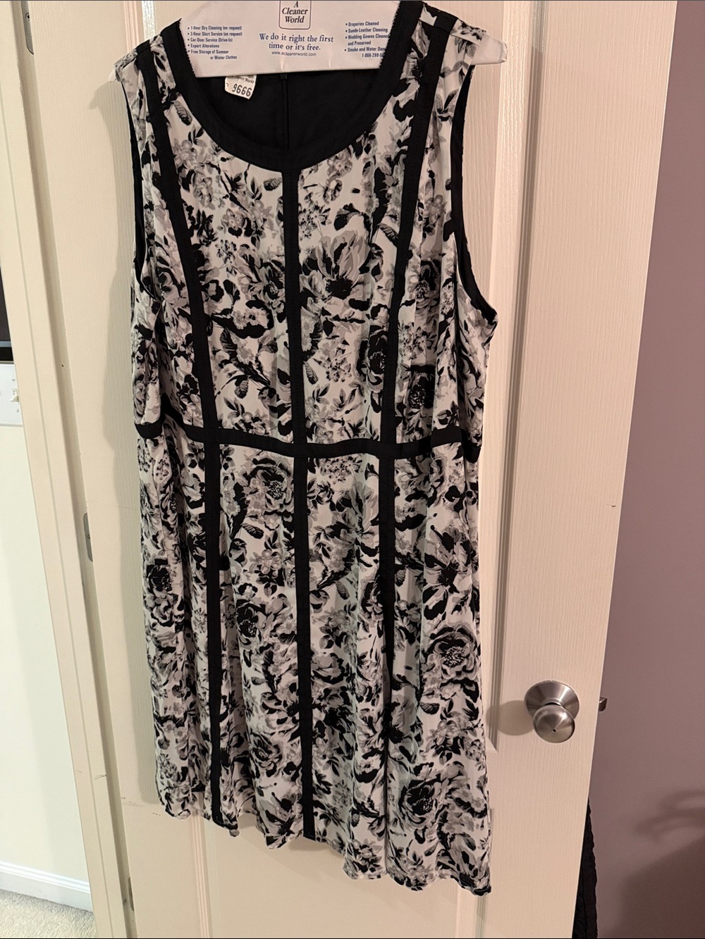 Talbots 22W Sleeveless Black and White Floral A-Line Dress